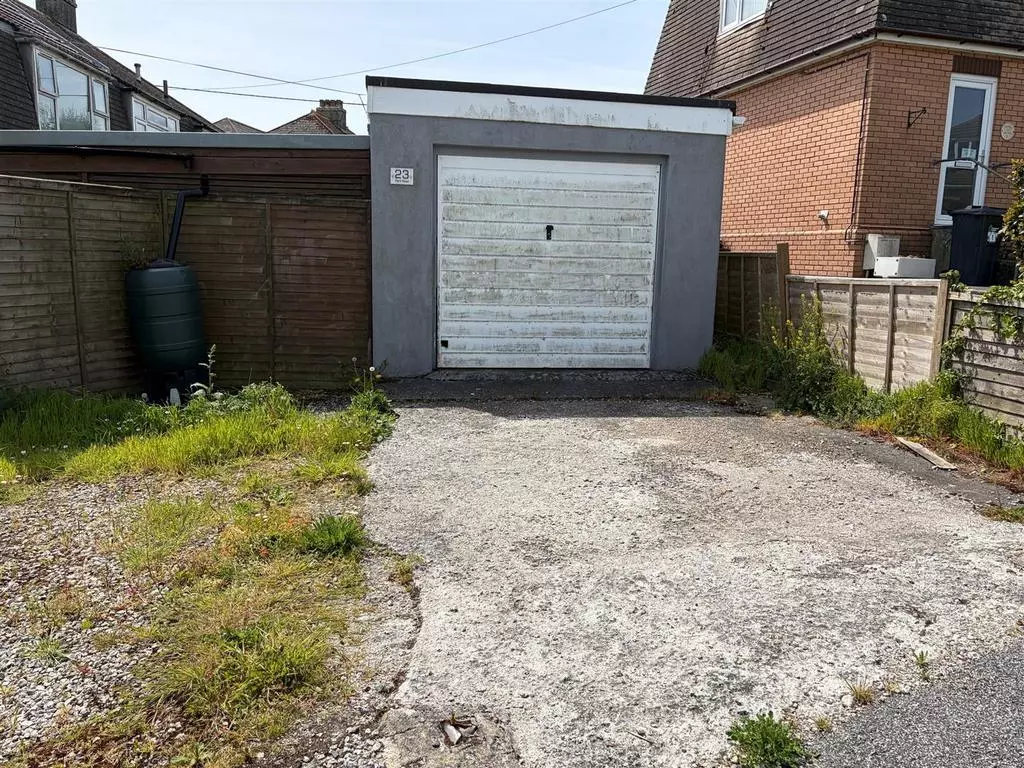 Single Garage — Park Road, Fowey, Cornwall PL23 1EB