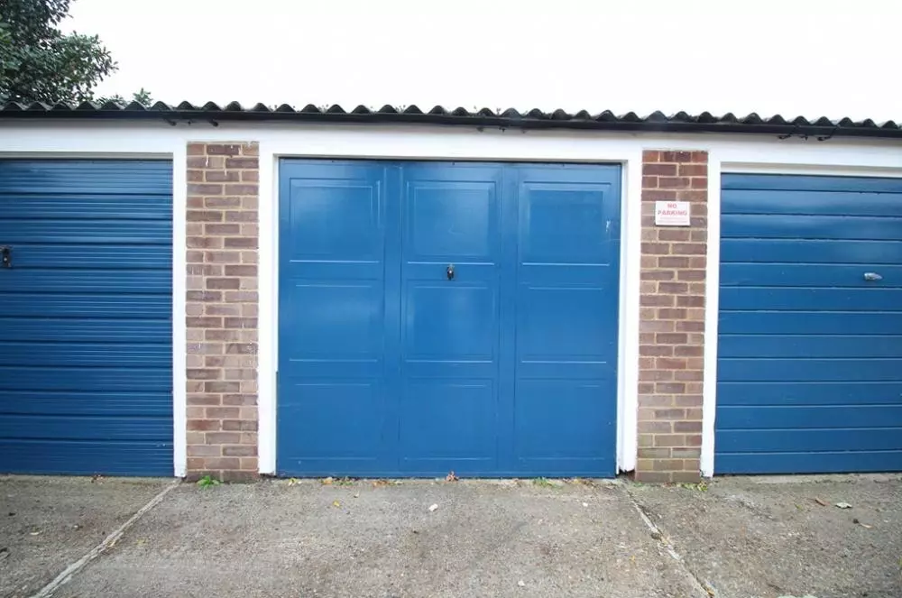 Single Garage — Hibernia Road, Hounslow TW3 3RY